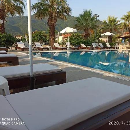 Rihios Hotel 3*