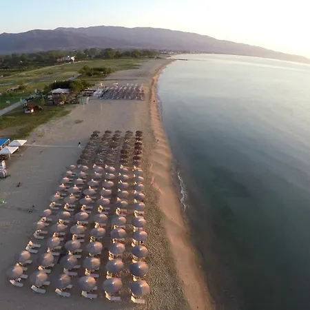 Hotel Rihios 3*