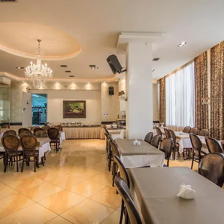Hotel Rihios 3*