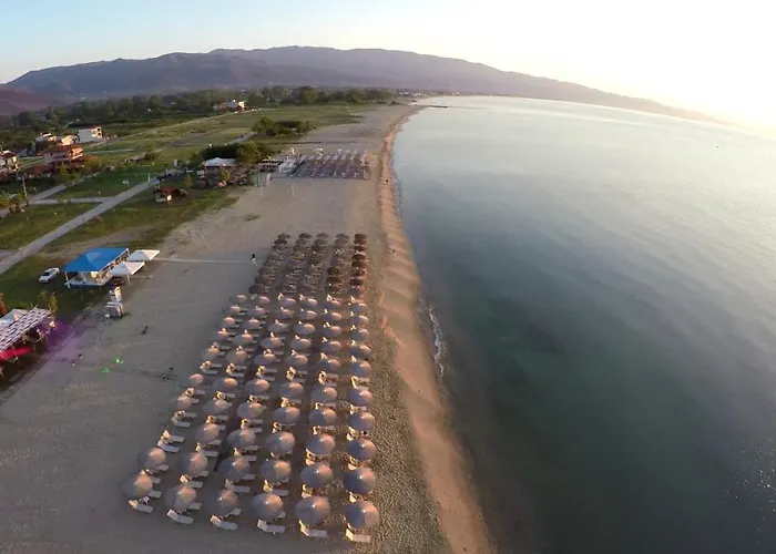 Hotel Rihios 3*