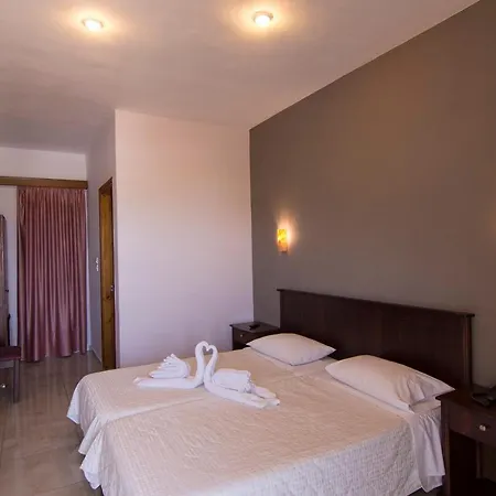 Hotel Rihios 3*